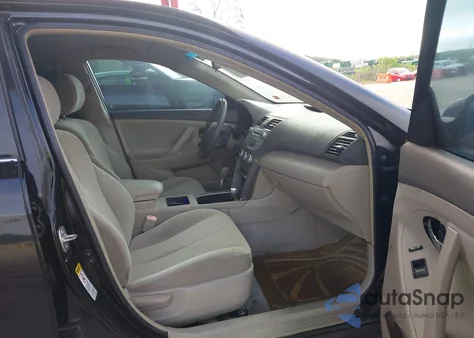 2008 Toyota Camry Le z USA, uszkodzony, nr VIN 4T1BE46K58U220695